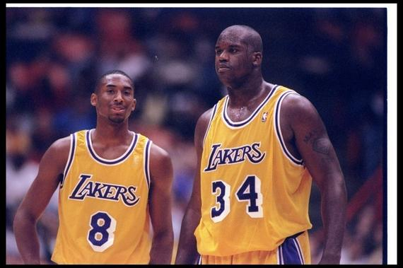 某体育场演 某体育场演