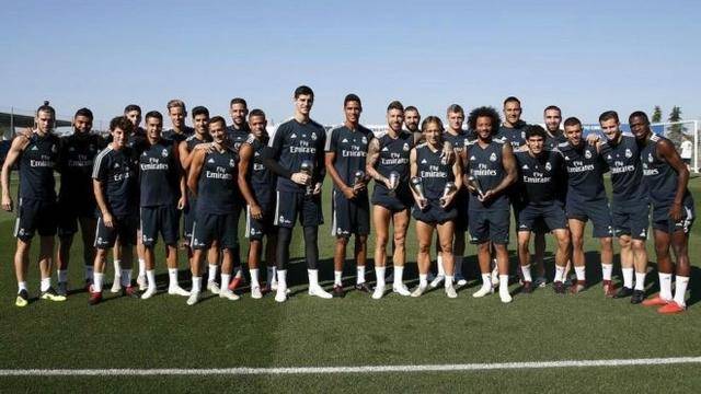 备移动与一 备移动与一