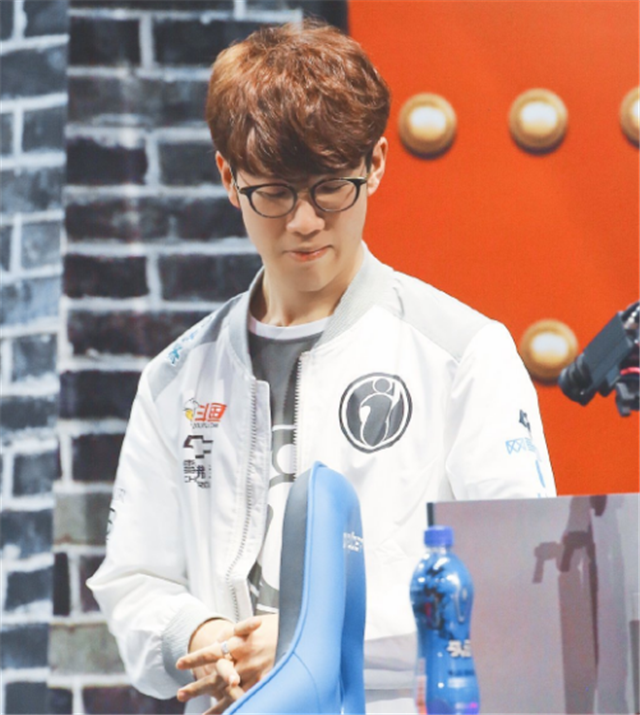 30米区域 30米区域